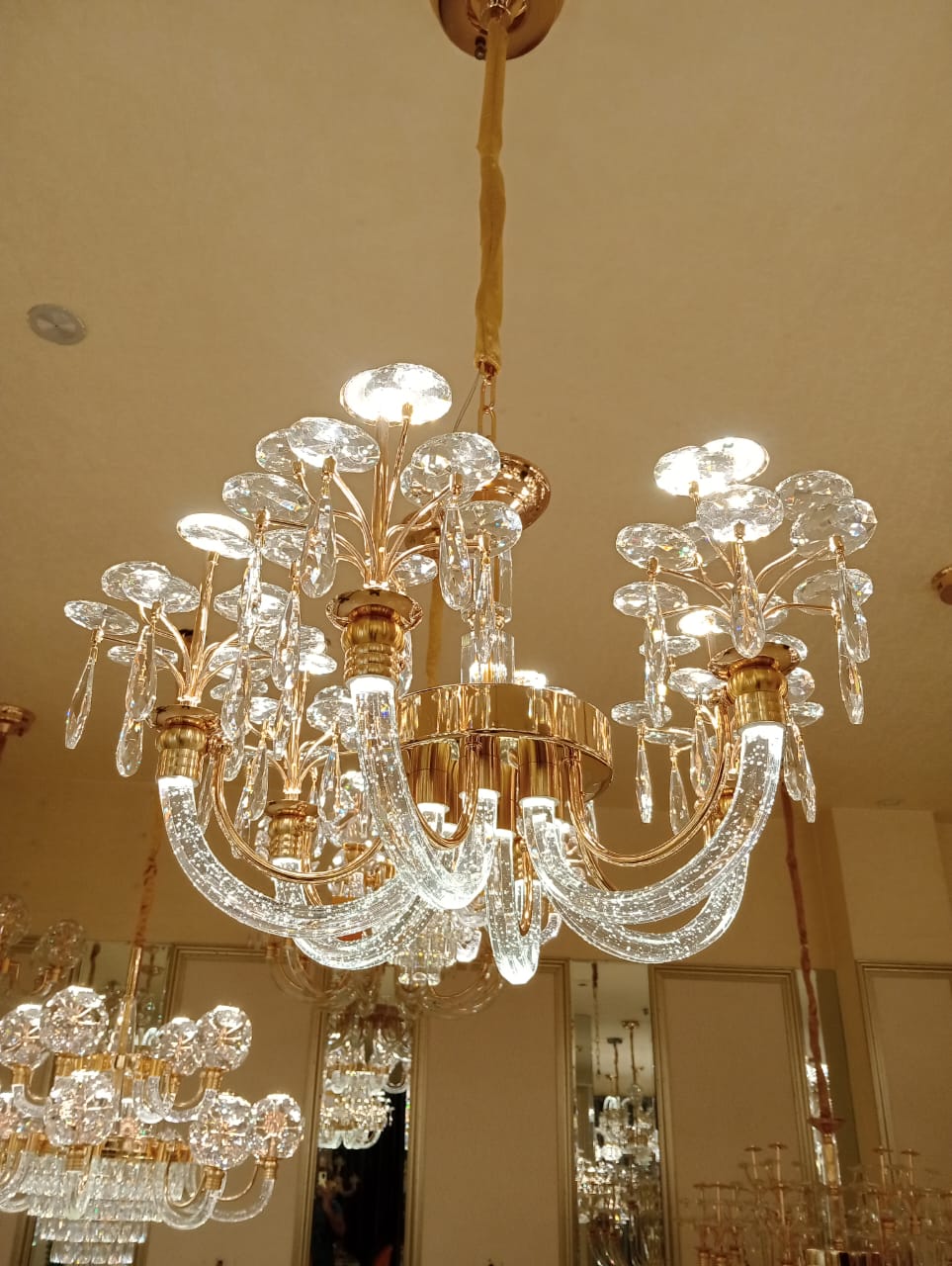CRYSTAL CHANDELIER - AURA LIGHT