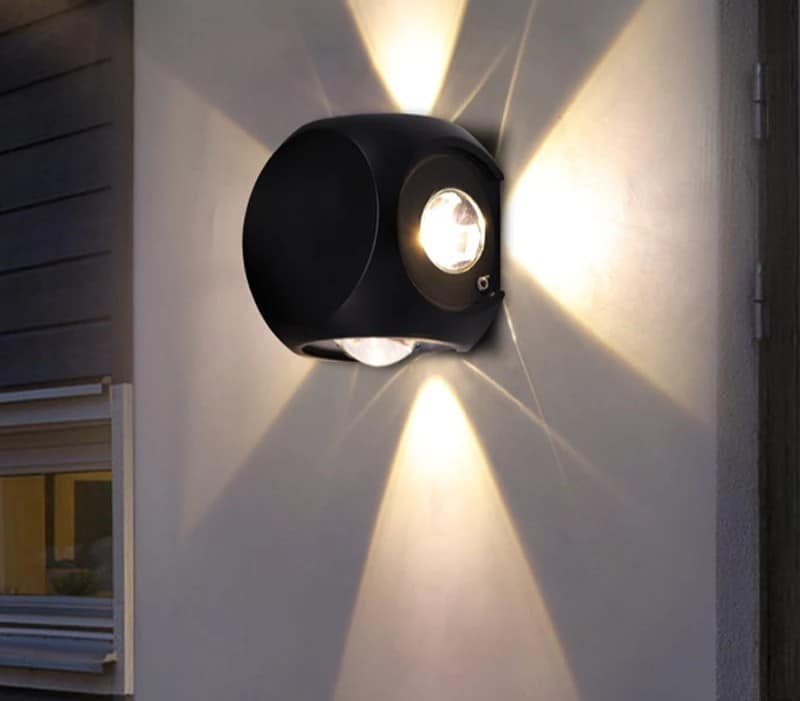 CROSSCUBE OUTDOOR WALL LIGHT - AURA LIGHT