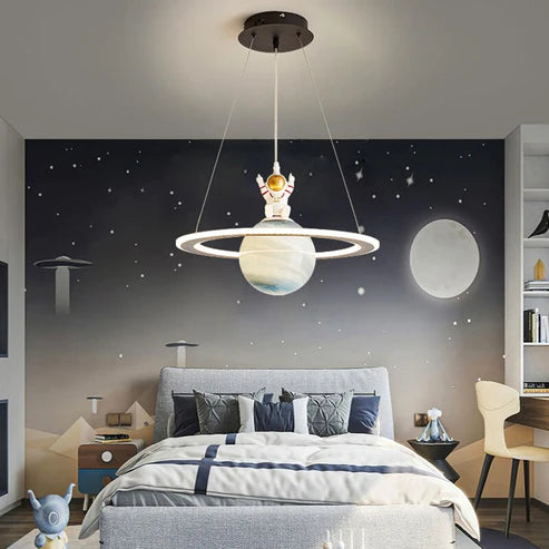 ASTRONAUT PENDANT LIGHT - AURA LIGHT