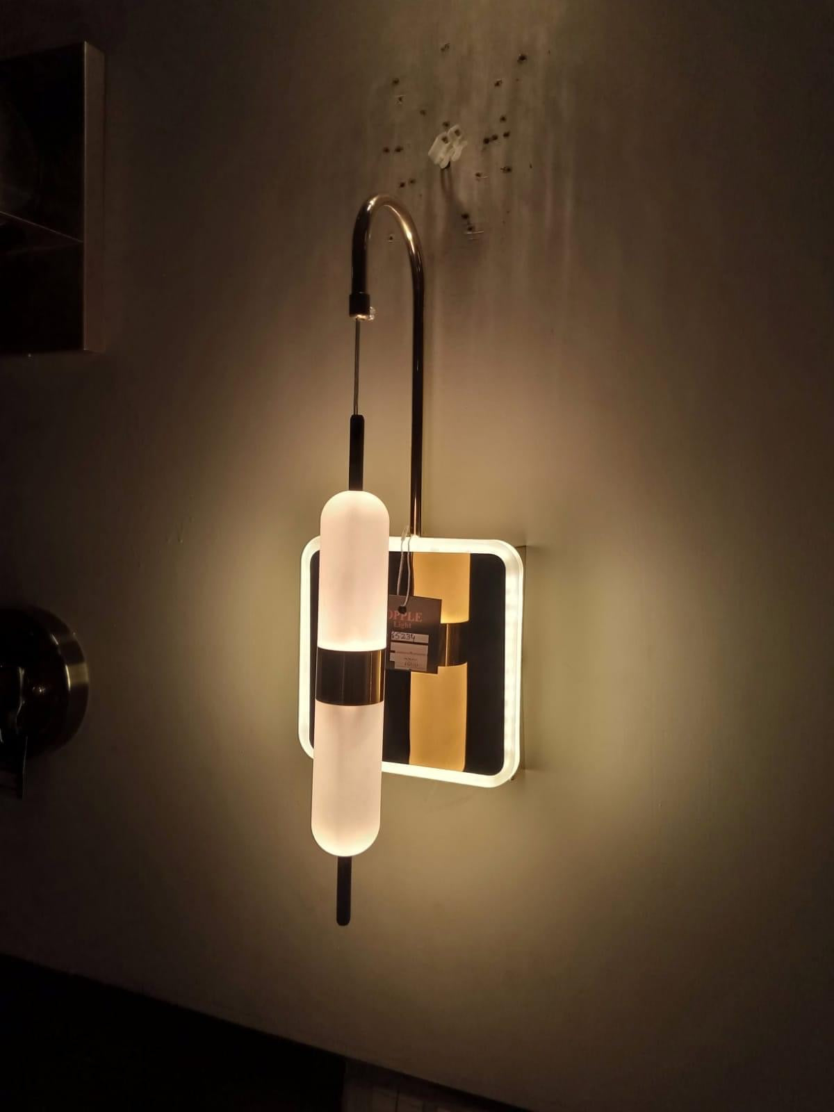 MODERN AMBIENT WALL SCONE - AURA LIGHT