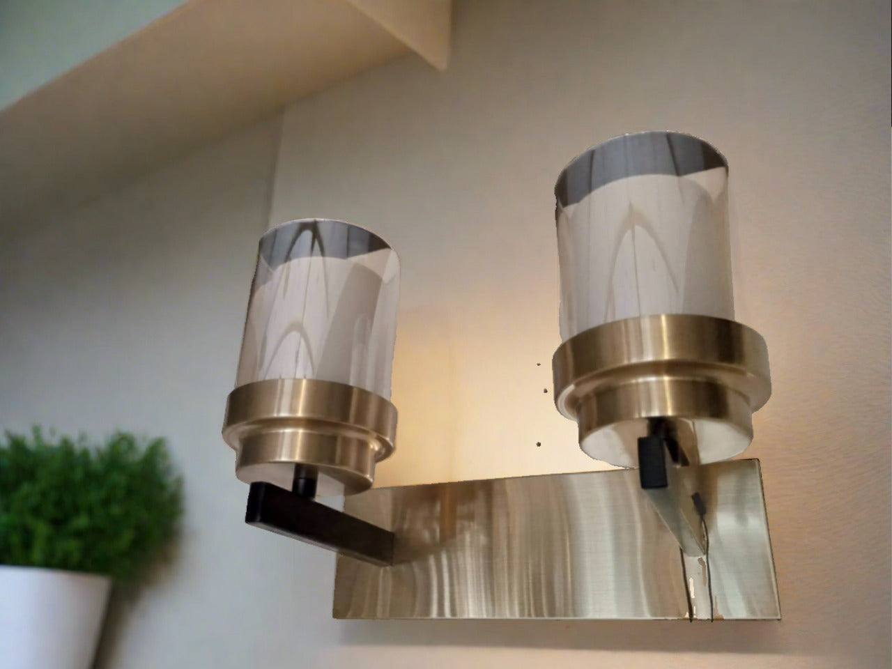 ANTIQUE WALL LAMP - AURA LIGHT