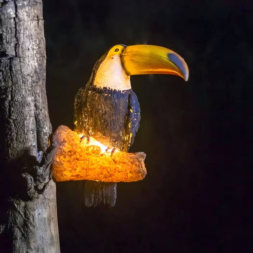 Toucan wall lamp