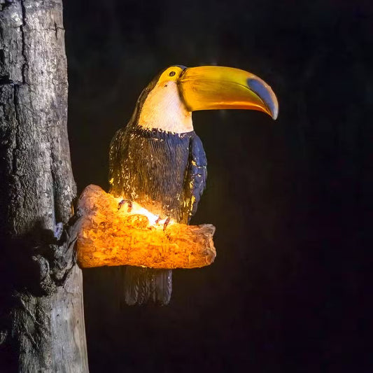 Toucan wall lamp