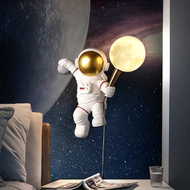 ASTRONAUT WALL LAMP - AURA LIGHT