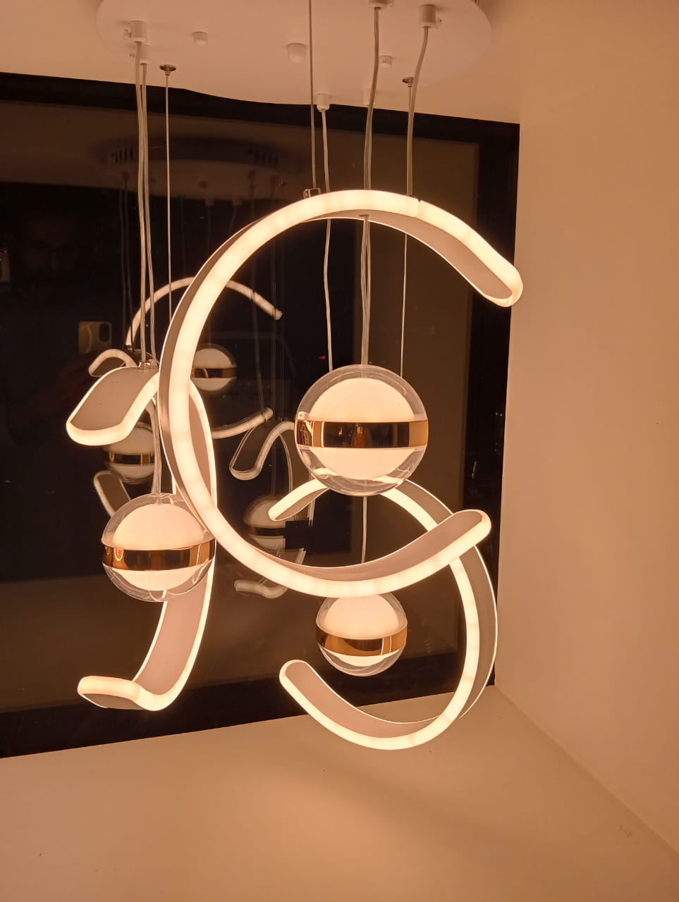 C shape pendant light - AURA LIGHT