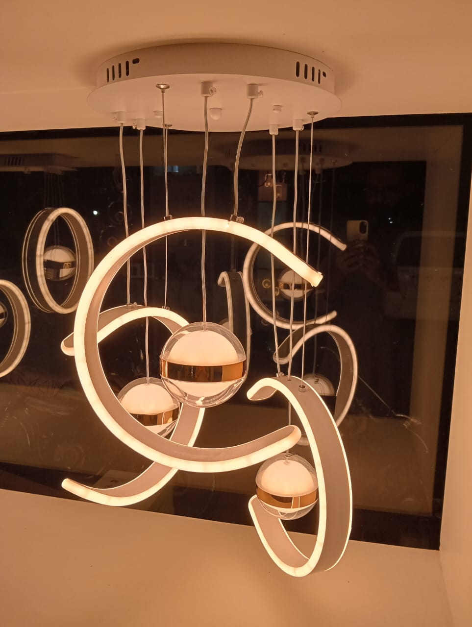 C shape pendant light - AURA LIGHT