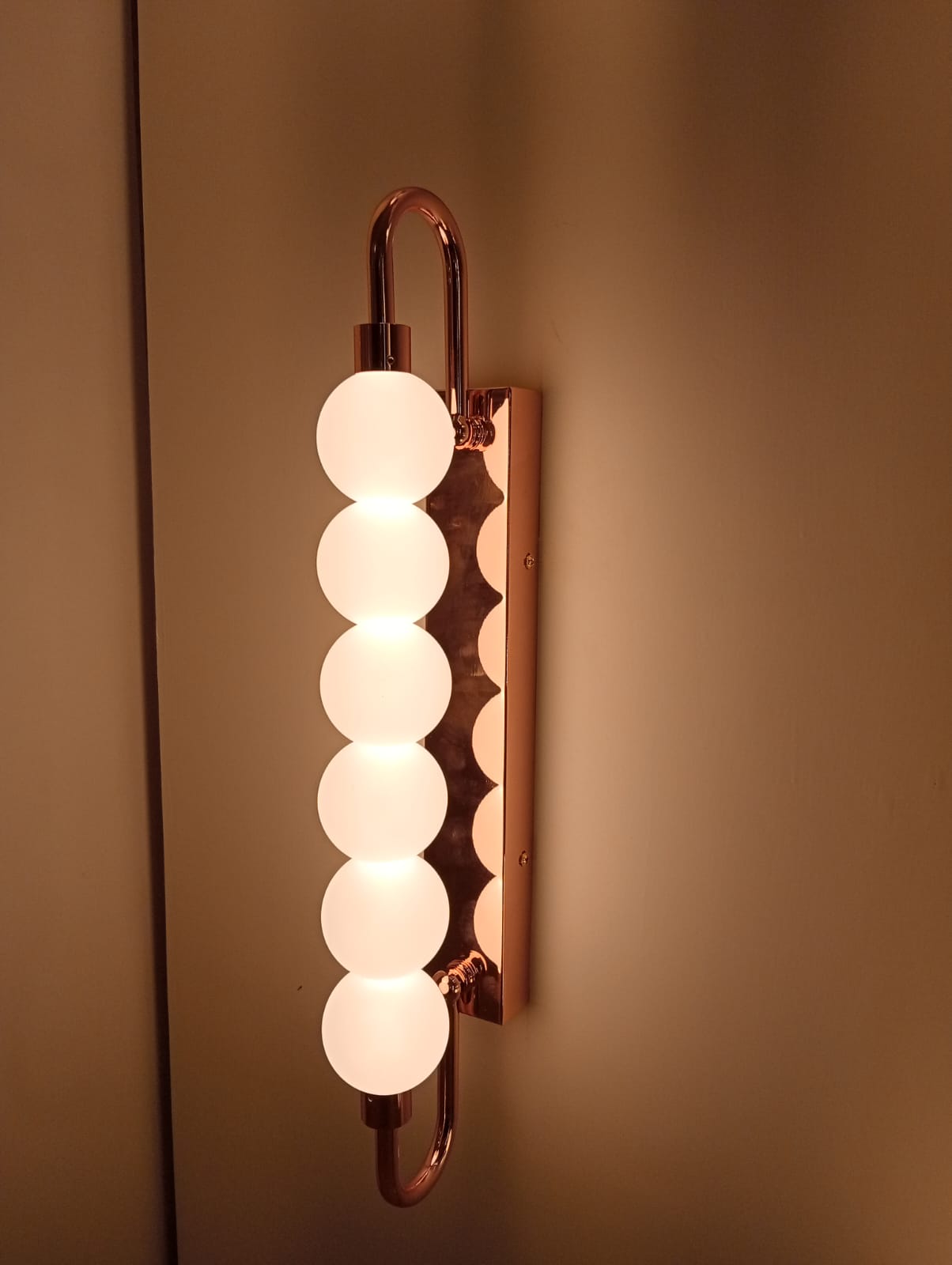 Sphere long wall light