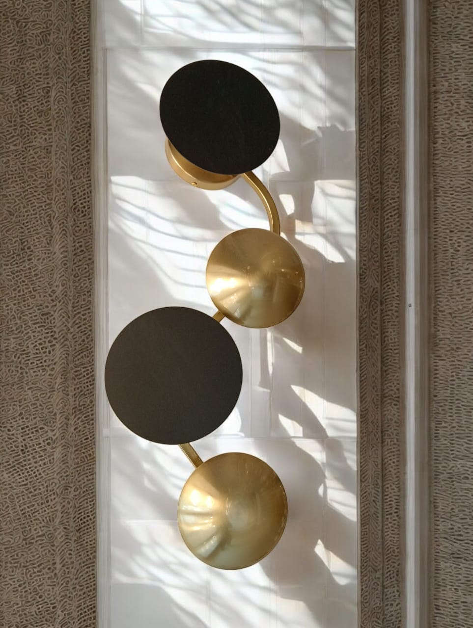 DECORATIVE WALL LIGHT - AURA LIGHT